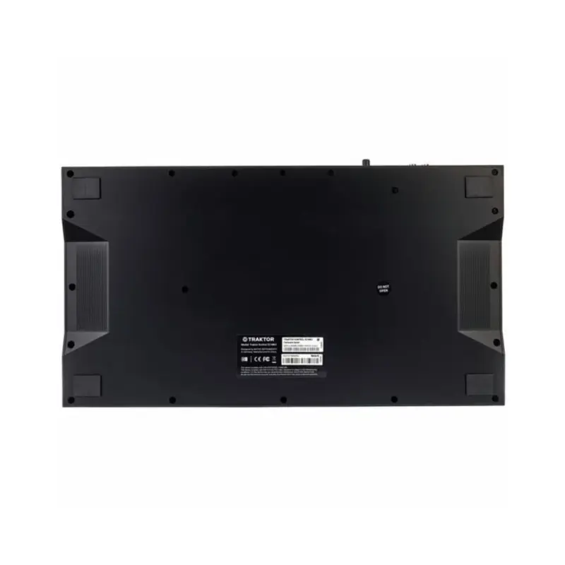 Native Instruments Traktor Kontrol S2 MK3 - Image 7