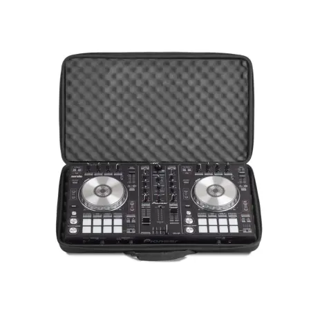 UDG Creator Controller Hardcase Large Black MK2 - U8302BL