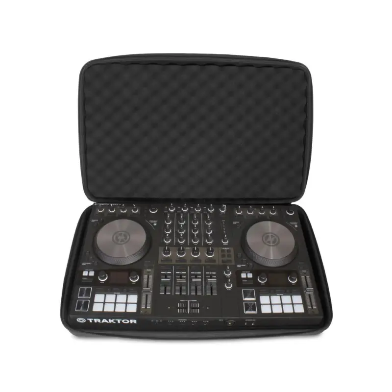 UDG Creator Controller Hardcase Large Black MK2 - U8302BL - Image 3