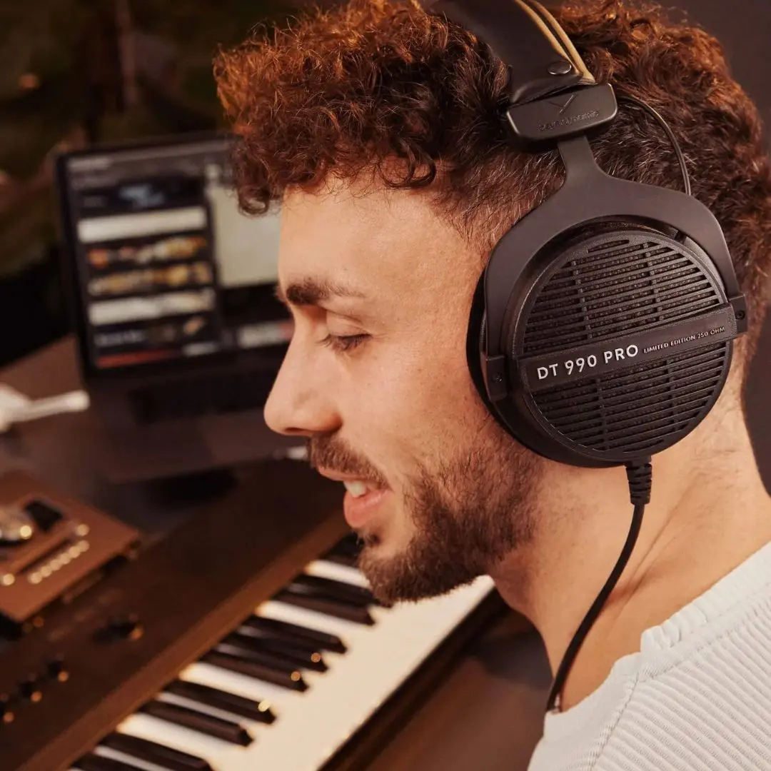 Beyerdynamic DT 990 Pro 250 ohm Open-back Studio Headphones (Black