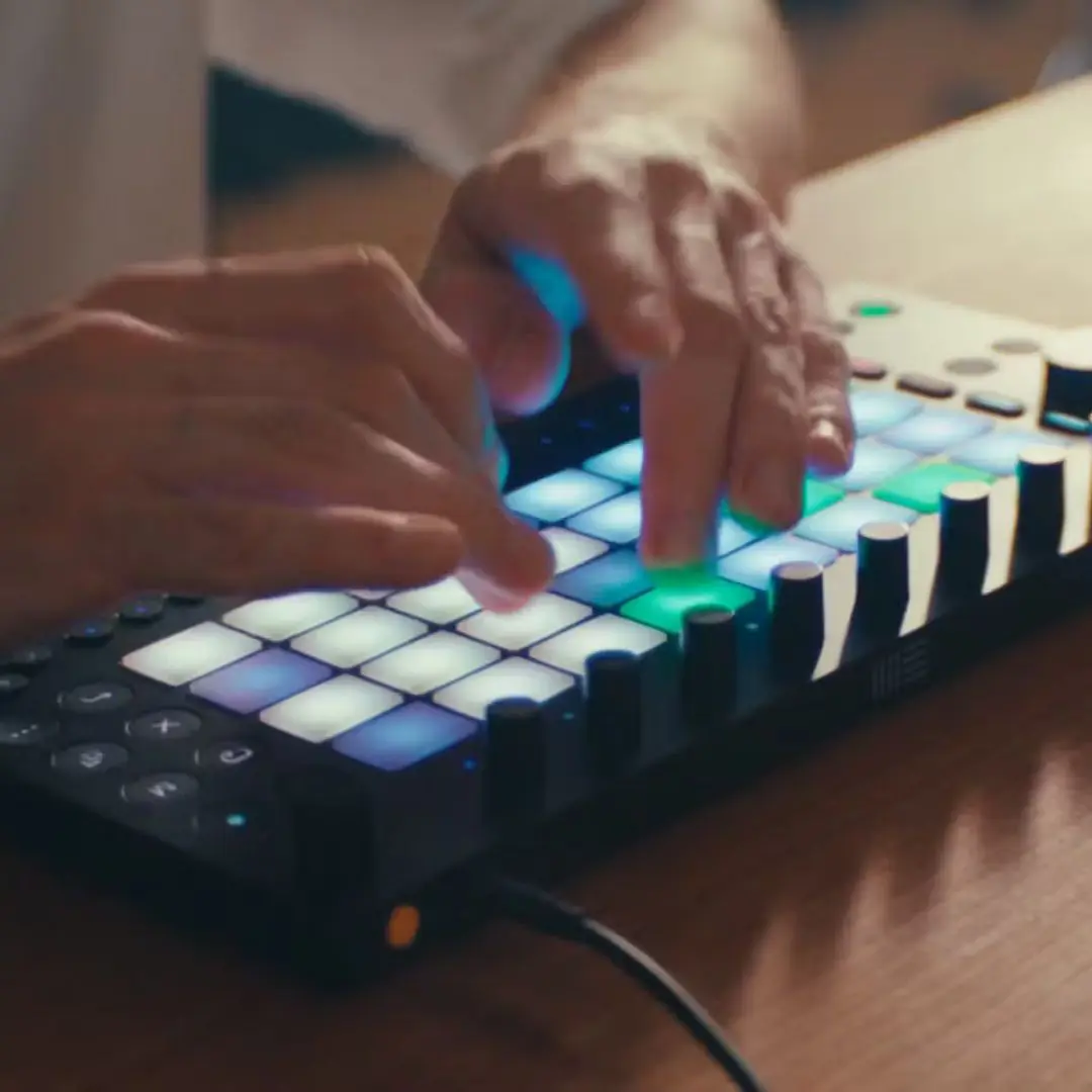 Ableton Move Standalone Portable Intuitive Music Making Tool - DJ